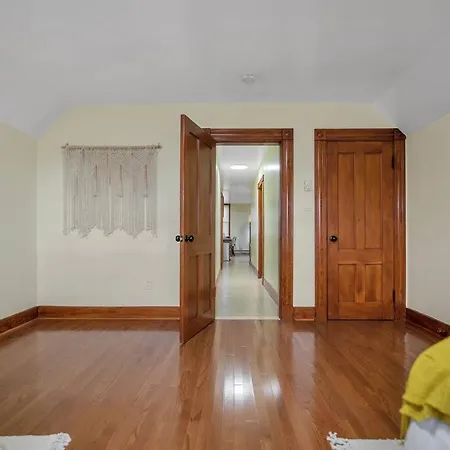 Golden Gem In Heart Of East Rock Quiet 3Br Near Dt And Yale Apartment New Haven Exterior photo
