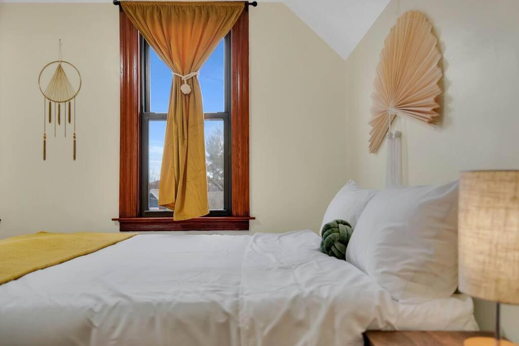 Golden Gem In Heart Of East Rock Quiet 3br Near Dt And Yale * New Haven