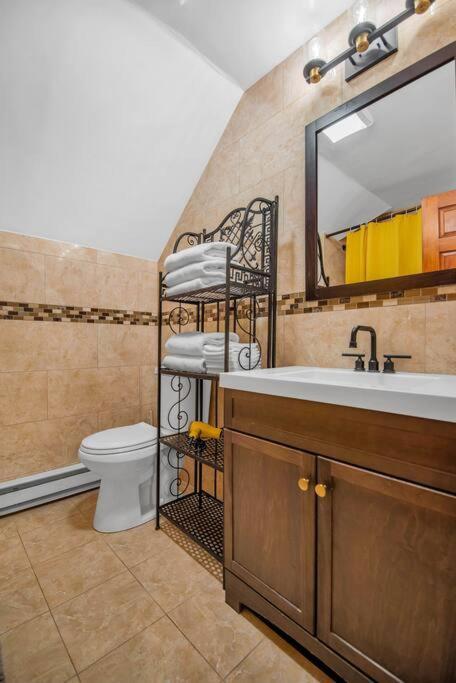 Golden Gem In Heart Of East Rock Quiet 3br Near Dt And Yale Apartment *